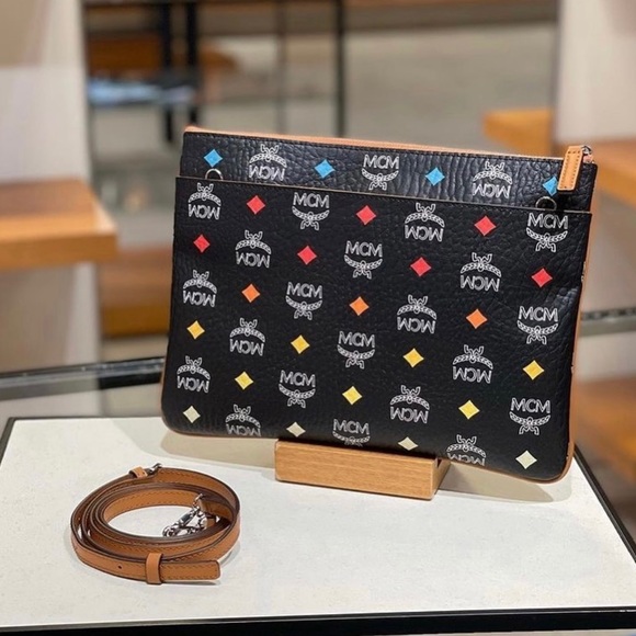 Limited stock! Price firm! MCM medium size crossbody pouch $480+ tax - Picture 2 of 12